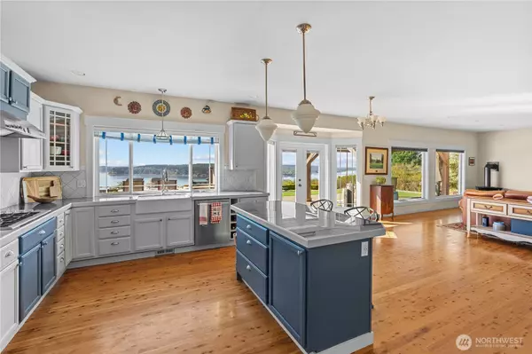 University Place, WA 98466,3616 Tahoma PL W