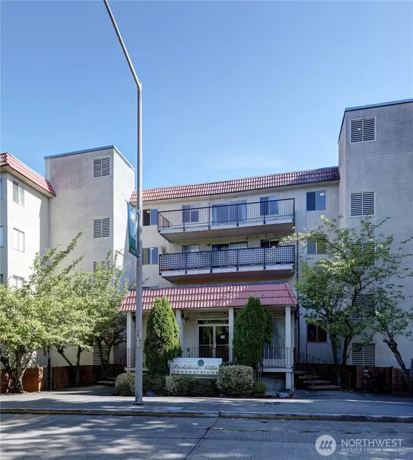 9030 Seward Park AVE S #305, Seattle, WA 98118