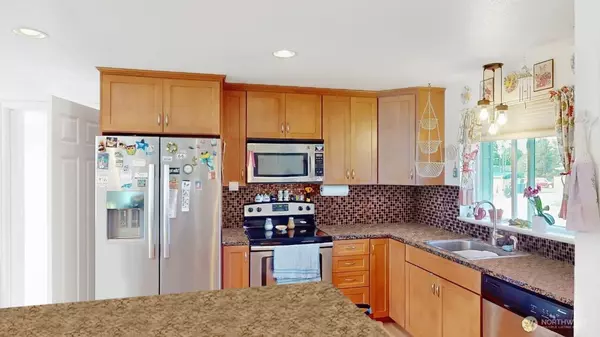 Mount Vernon, WA 98274,2406 E Kincaid ST