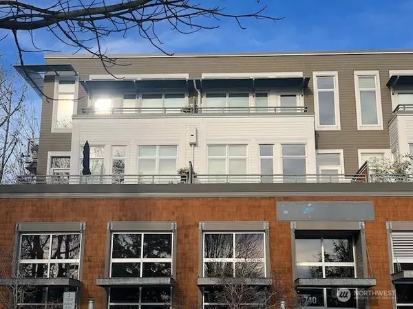 Bainbridge Island, WA 98110,105 Harbor Square LOOP NE #G02