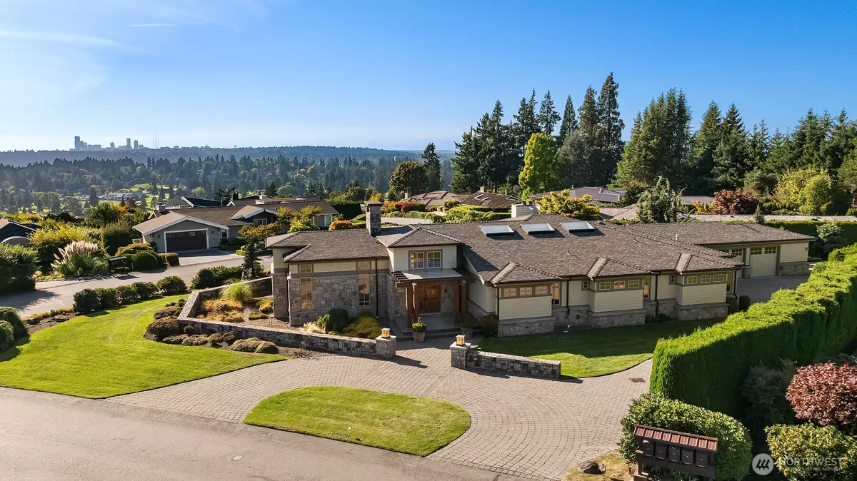 Clyde Hill, WA 98004,1905 91st PL NE