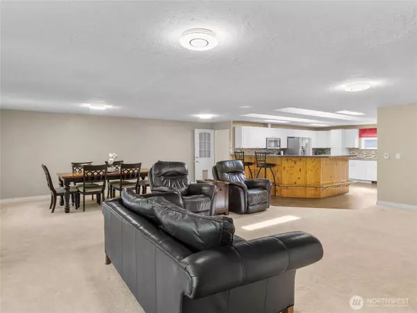 Seatac, WA 98188,16035 42nd AVE S