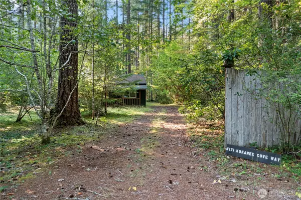 Hoodsport, WA 98548,171 N Kokanee Cove WAY