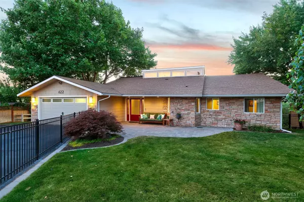 Yakima, WA 98901,622 Country Club DR