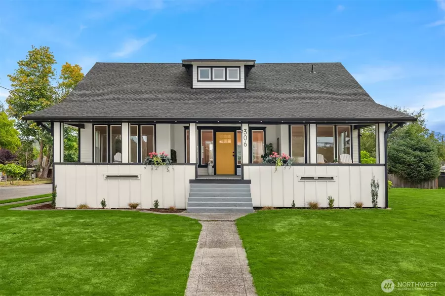 306 3rd ST, Sultan, WA 98294