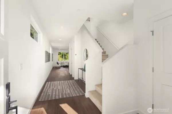 Burien, WA 98146,12332 13th PL SW #2A