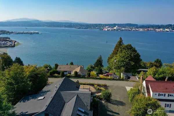 Port Orchard, WA 98366,343 Farragut AVE N