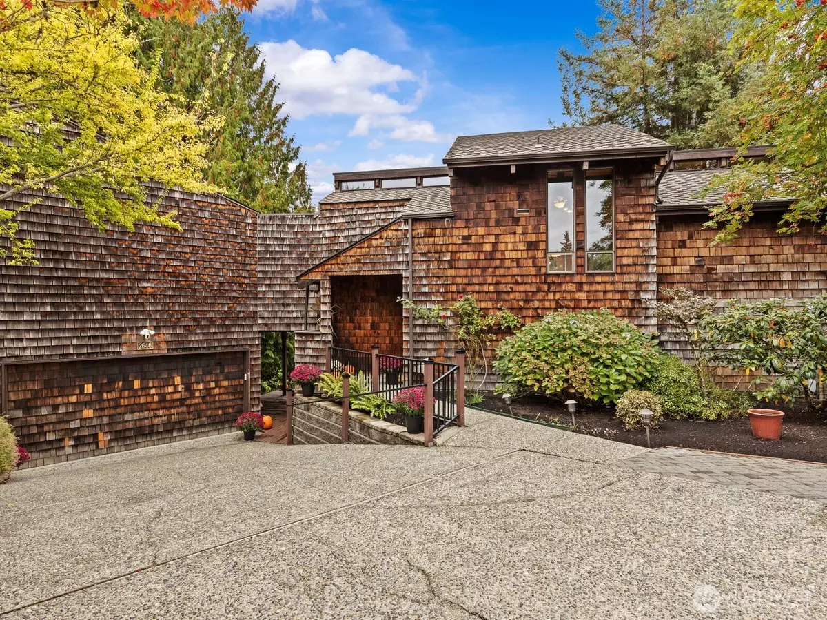 Redmond, WA 98052,2646 183rd AVE NE