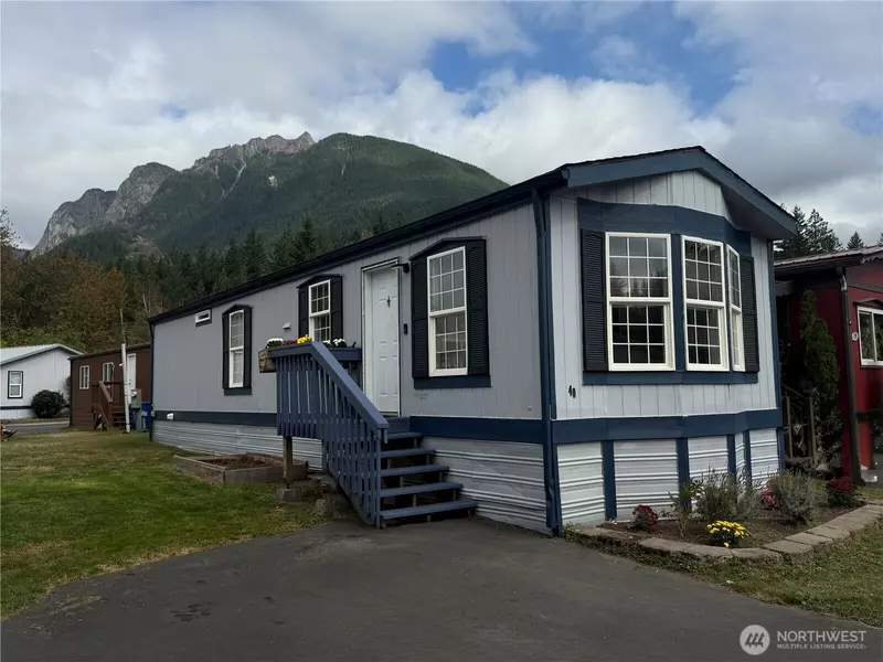 43010 SE North Bend WAY #40, North Bend, WA 98045