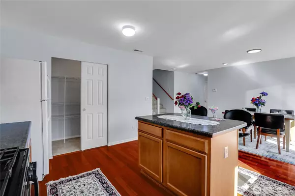 Kent, WA 98042,21545 SE 298th PL