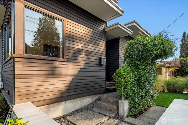 Seattle, WA 98103,4030 Meridian AVE N