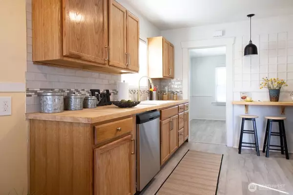 Tacoma, WA 98404,3837 E G St