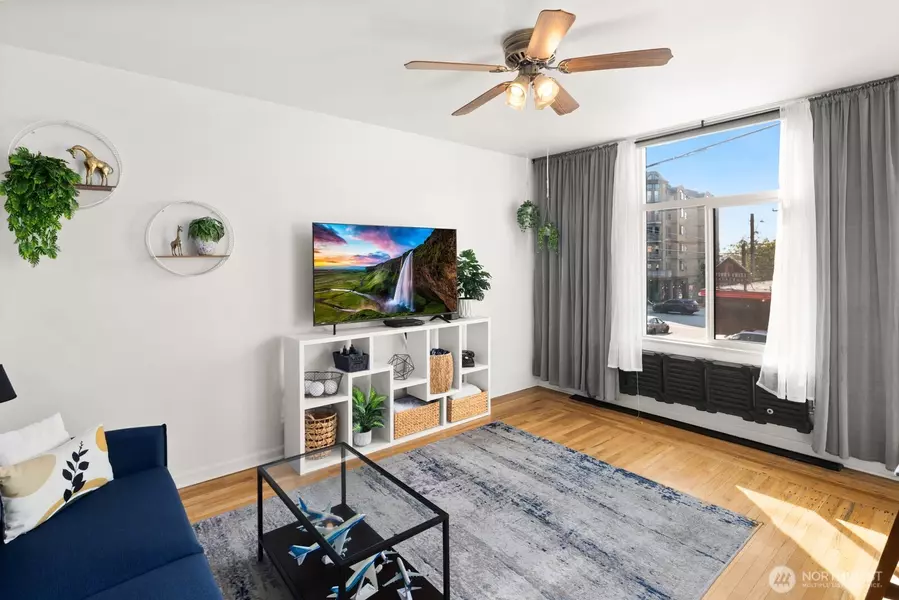 22 John ST #10, Seattle, WA 98109