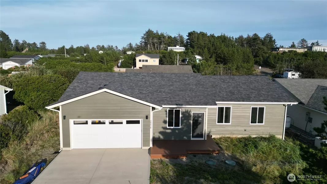 30410 H ST, Ocean Park, WA 98640