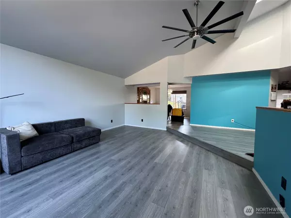 Everett, WA 98204,1404 128th ST SW