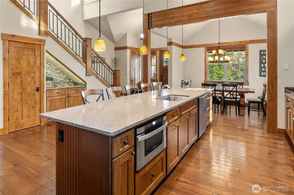 Cle Elum, WA 98922,223 Cake Box LN