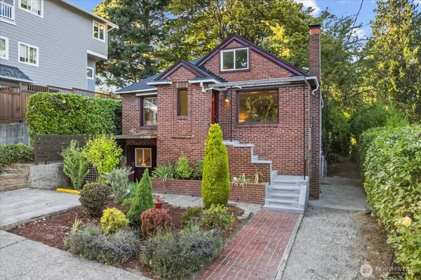 1742 NE 89th ST, Seattle, WA 98115
