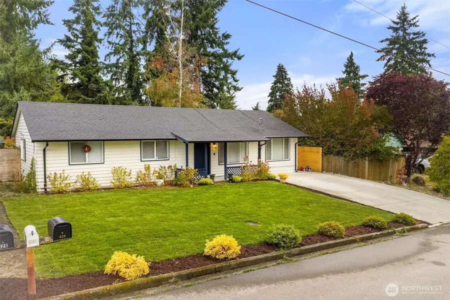 620 SW 302nd ST, Federal Way, WA 98023