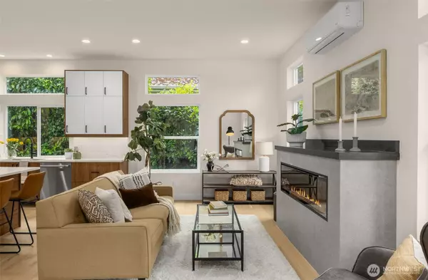 Seattle, WA 98116,2727 50th AVE SW