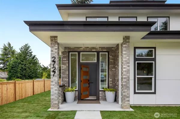 Seattle, WA 98116,2727 50th AVE SW