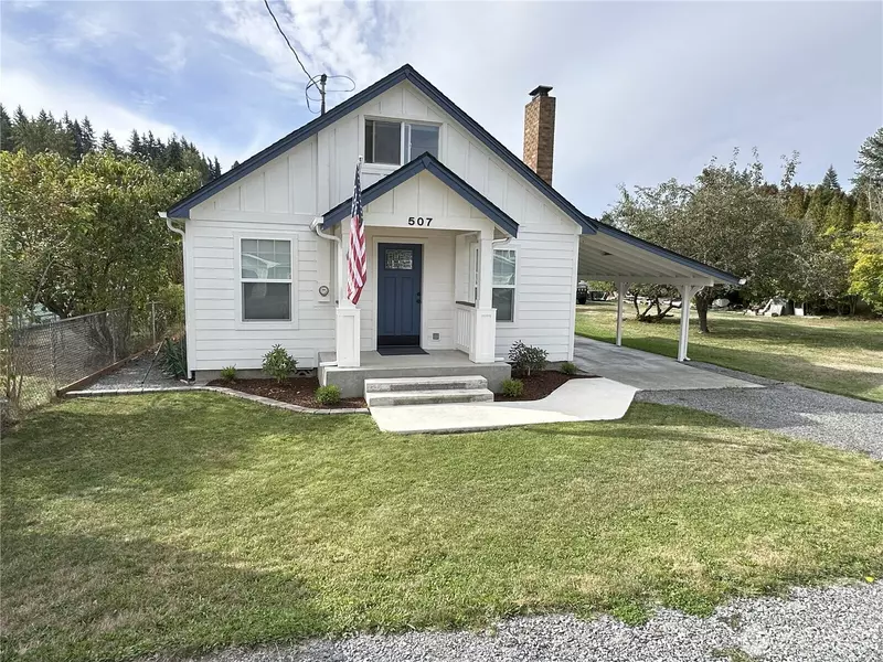 507 Center St W, Eatonville, WA 98328