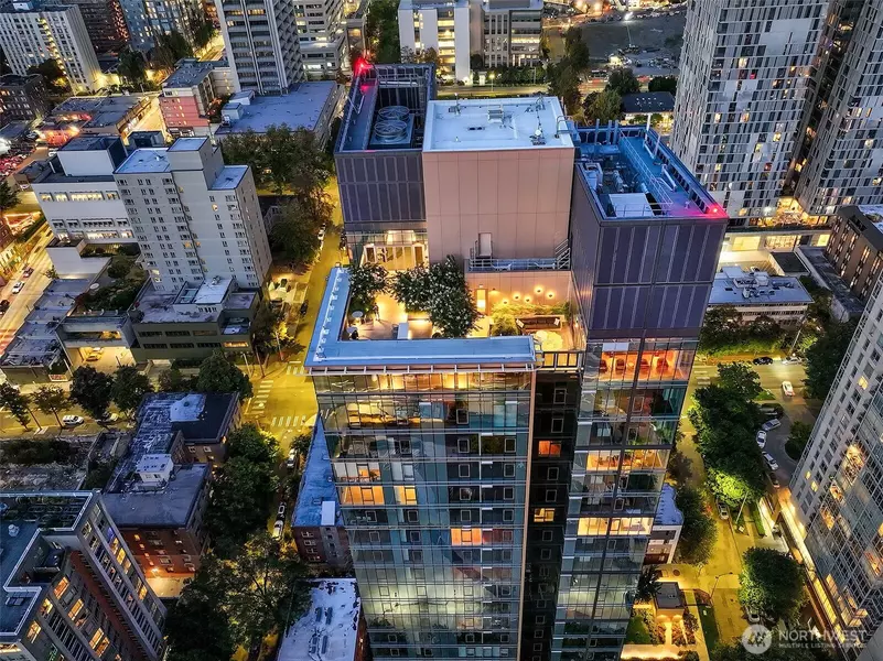 800 Columbia ST #1801, Seattle, WA 98104