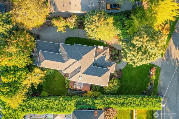 Kirkland, WA 98034,8626 NE 121st PL