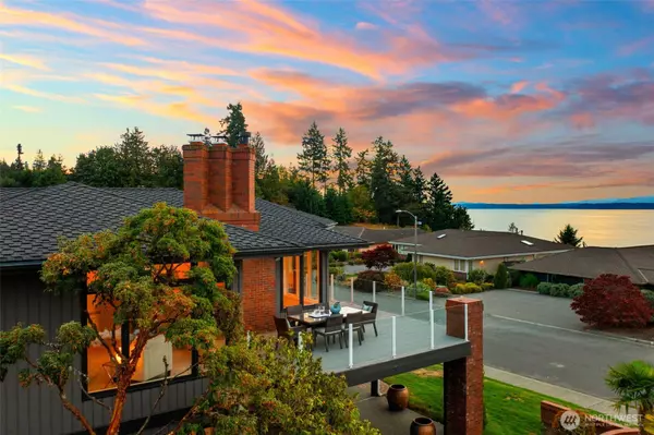 13813 68th AVE W, Edmonds, WA 98026