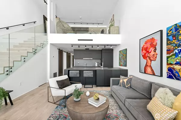 2717 Western AVE #PH04, Seattle, WA 98121