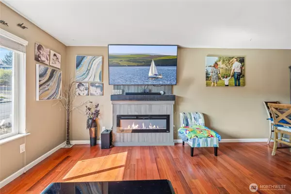Oak Harbor, WA 98277,1530 SW 16th AVE
