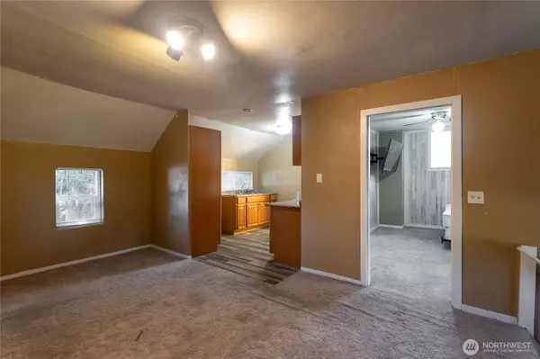 Roy, WA 98580,565 McNaught RD S #1 & 2