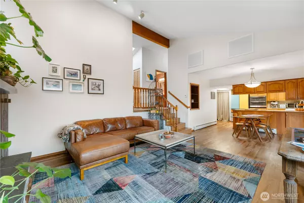 Anacortes, WA 98221,2806 Coho LN N