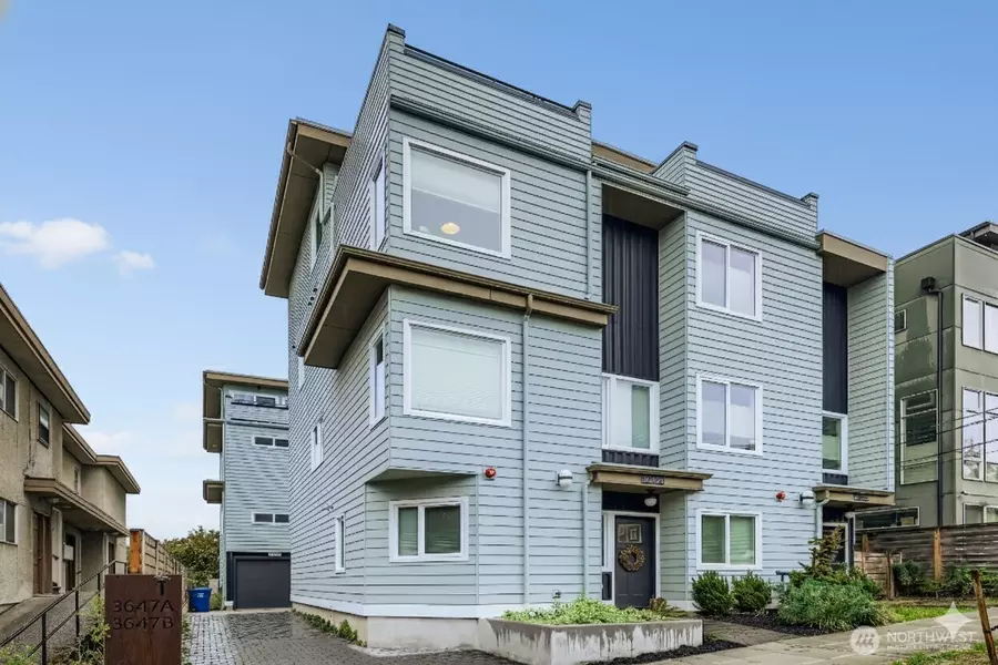 3649 Francis AVE N #A, Seattle, WA 98103