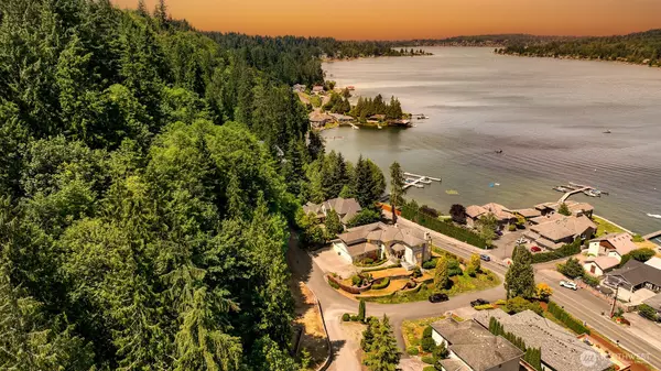 Bellingham, WA 98229,2678 Strawberry Shore DR