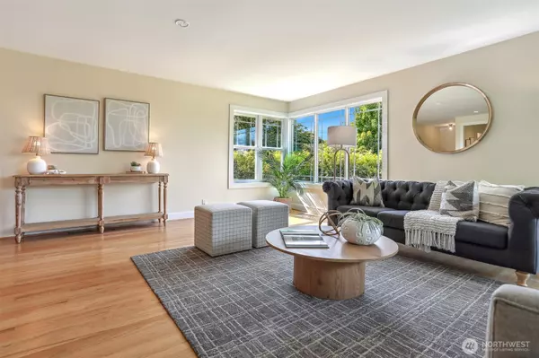 Seattle, WA 98177,10718 12th AVE NW