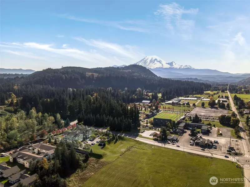 2200 Mountain View DR #201S, Enumclaw, WA 98022