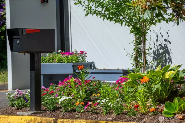 Federal Way, WA 98003,33901 9th AVE S