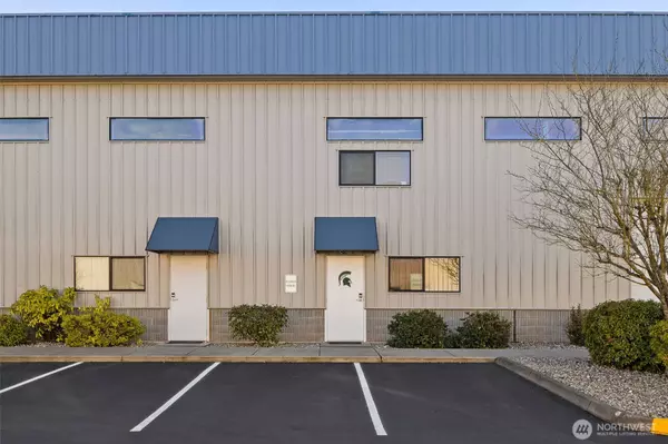 Everett, WA 98204,9730 29th AVE W #C102