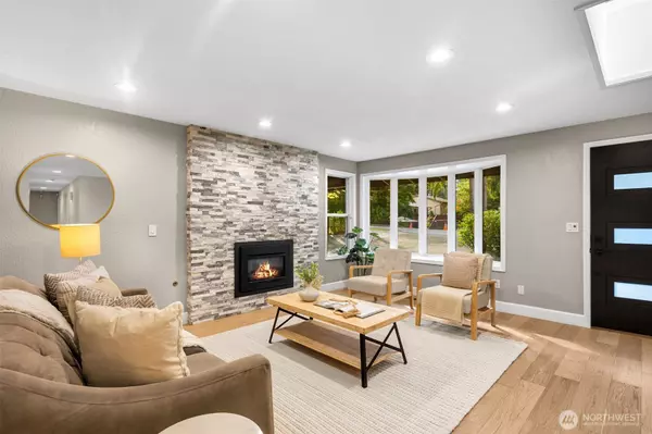 Kirkland, WA 98033,6832 122nd AVE NE