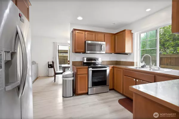 Tacoma, WA 98445,9340 E D ST