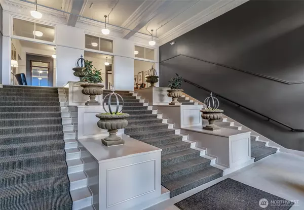 Seattle, WA 98109,201 Galer ST #334