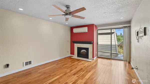 Renton, WA 98057,435 Williams AVE N #201