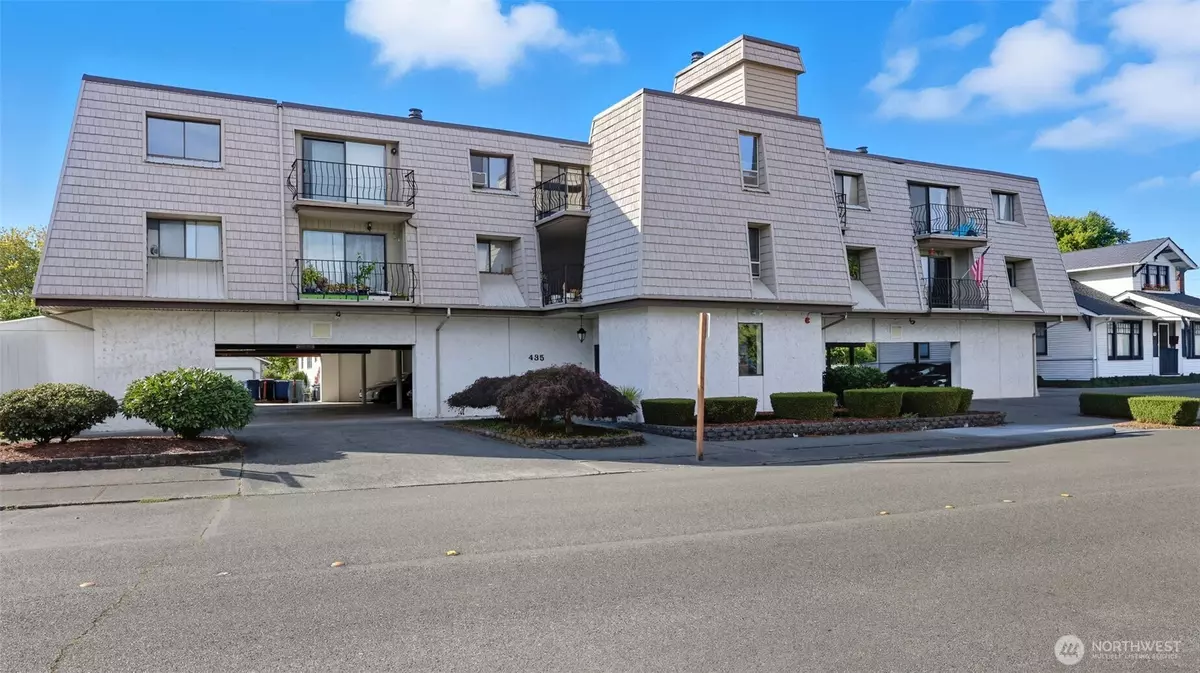 Renton, WA 98057,435 Williams AVE N #201