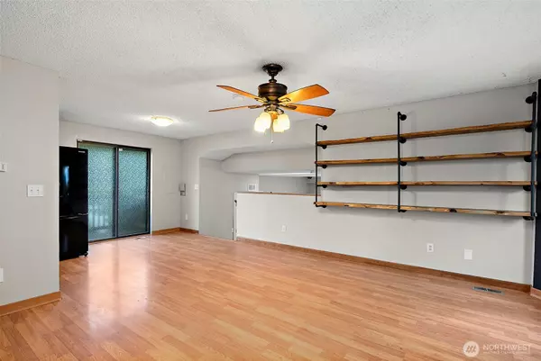 Port Orchard, WA 98366,7143 SE Grant ST