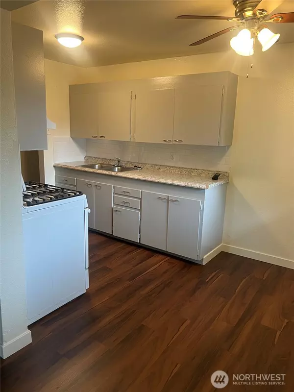 Renton, WA 98057,609 Shattuck AVE S #8