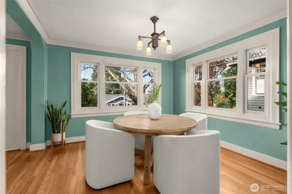 Seattle, WA 98117,6732 1st AVE NW