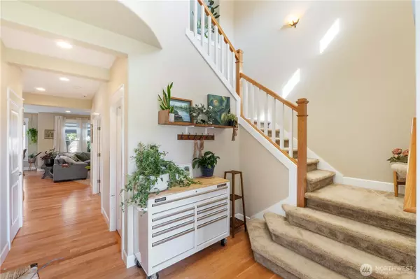 Puyallup, WA 98374,13821 170th ST E