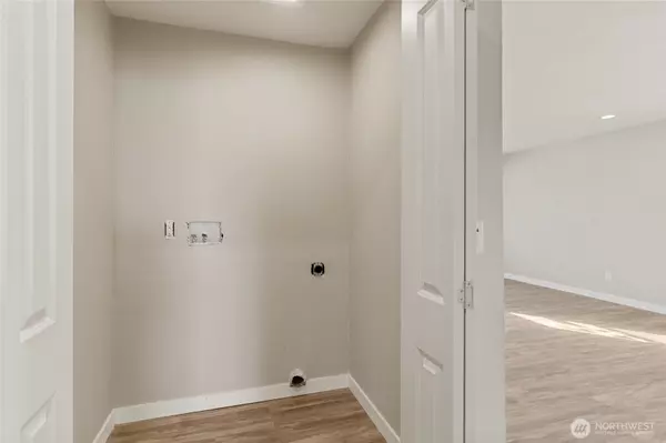 Omak, WA 98841,420 Koala AVE