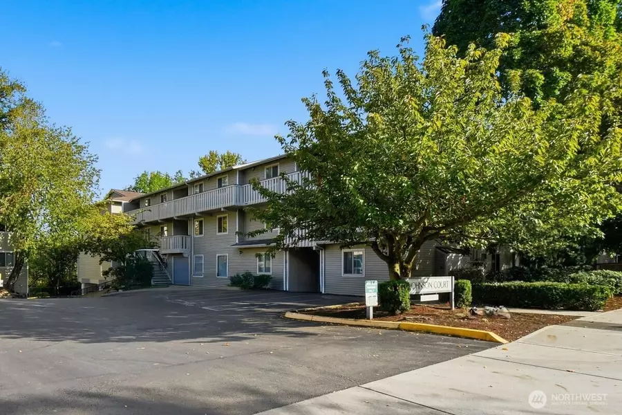 18150 73rd AVE NE #B306, Kenmore, WA 98028