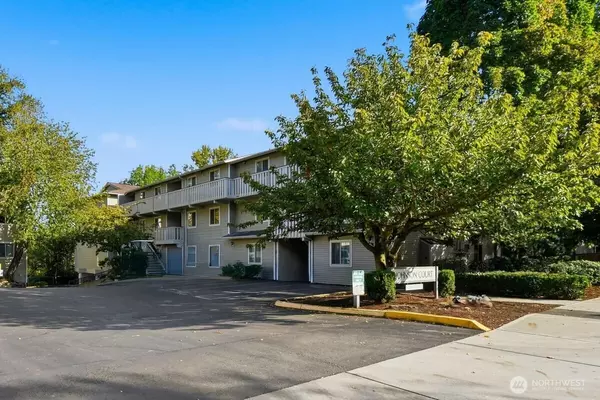 18150 73rd AVE NE #B306, Kenmore, WA 98028